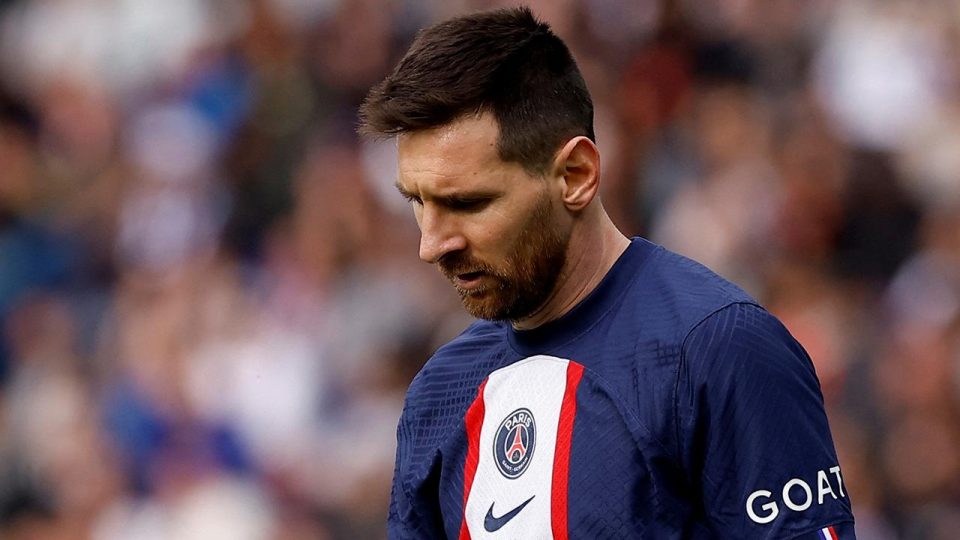 Lionel Messi PSG’den ayrılıyor